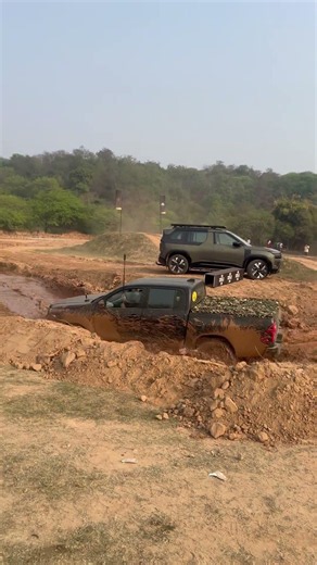 Toyota Hilux in action 🔥 Best 4x4 under 40 lakhs #shorts #flipkart