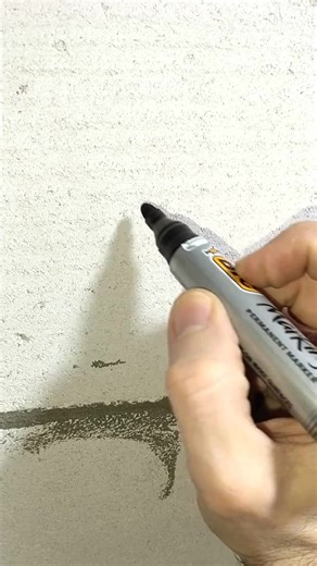 4.5K views | How to Accurately Measure a Horizontal Level with a Hose. Construction Tips and Advice. Guide to Using a Water Level #tutorial #howtomake #guide #tips #tool #skills #construction #diy | Simple Creative | Facebook