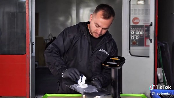 Відео користувача AUTOMIX (@_automix_) з композицією «оригінальний звук - AUTOMIX»