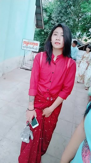Thiri Naing သည် TikTok ပေါ်တွင် ရှိသည်