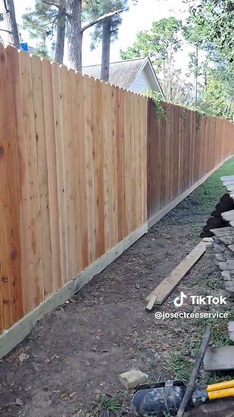 #fypシ #fences #treeservice #freeestimates #houstontx #foryourepage #cercasdemadera #josetreeservice