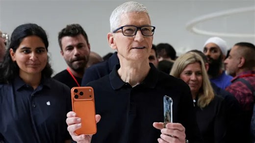 Apple set to become the world's top phone maker