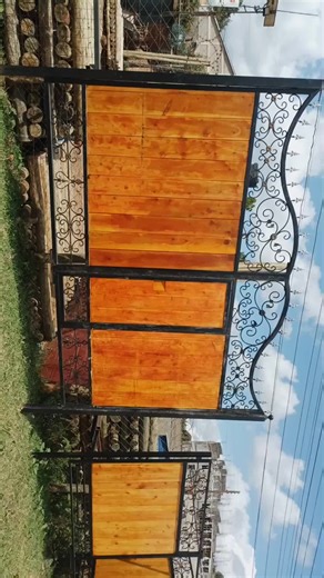 Stylish Wooden Gate Designs for Your Home