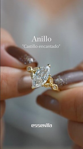 Anillo de compromiso oro amarillo y diamantes