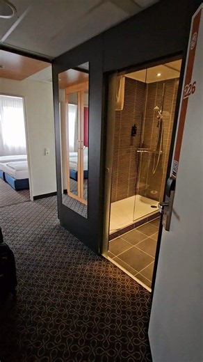 Room size matters when travelling with family & I wont rely on Complimentary Upgrades courtesy Hotel Statuses or Email Templates!Here's the Junior Suite in Mercure Hotel Cologne booked directly for Two Nights with just 16,000 Accor Points.#CCGeeks