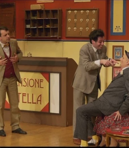 EasyCinema on Instagram: "🎭 IL MEDICO DEI PAZZI 🤣🤣🤣🤣 Da IL MEDICO DEI PAZZI è tutto! Una divertentissima commedia capolavoro napoletano con l’imperdibile FABIO Gravina 🔥 📺 Guardala su AMAZON Prime Video ▶️ E sul nostro canale YOUTUBE – EASY CINEMA #ilmedicodeipazzi #commedianapoletana #fabioGravina #primevideo #easycinema teatro risate"