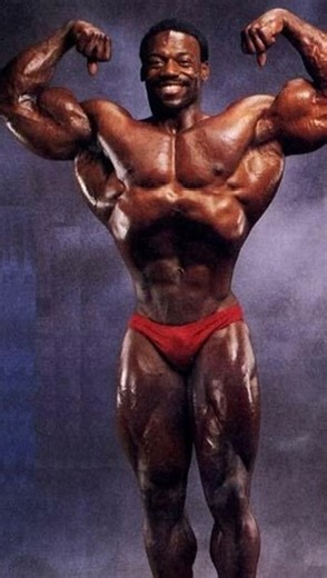 Daniel on Instagram: "The OG Team no waist. Brian Buchanan is still unmatched today in chest-to-waist ratio. This is he winning the overall NABBA Mr Universe Who is the modern day Buchanan? @onepunchnaz @thedreamersan come to mind ——————————————— @gym_pin BBWB @pomps.place BBWB @bearfootshoes BBWB #bodybuilding #classicbodybuilding #teamnowaist #nabba #brianbuchanan"