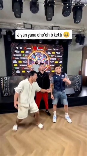 JIYAN YANA CHOCHIB KETDU😄