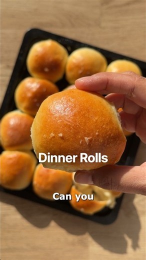 Learn to make the softest, fluffiest dinner rolls in the Air Fryer! 🥖 #dinnerrolls #airfryerrecipe