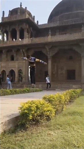 continue back hand spring #talentedboystunt