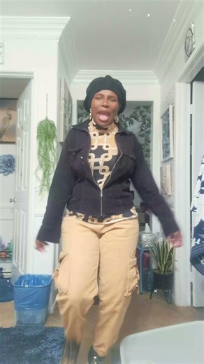 There goes my baby... There he goes. #lipsinging #lipsing #dance