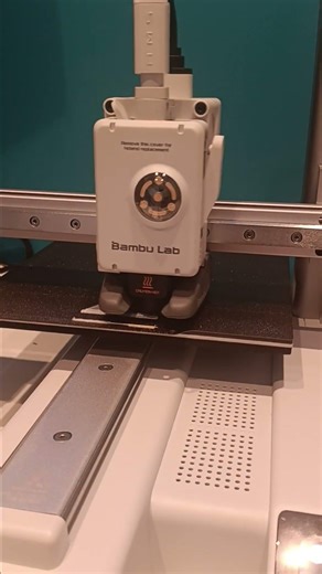 bambu lab a1 mini at work