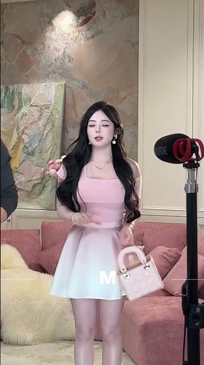 Mini Fashion Hacks for Short Women