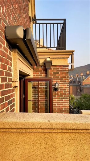 No more worries about the balcony shading issue. #awning #pergola #awnings #canopy #outdoor #architecture #design #outdoorliving #pergolas #shade #home #tente #aluminium #patio #fyp #decor #homedecor