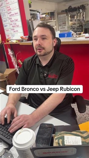 Ford Bronco vs Jeep Rubicon#fyp #auto #automotive #jeep #ford