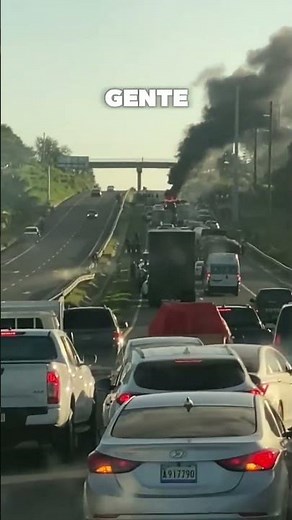 Strike 🪧 on the Santo Domingo ring road