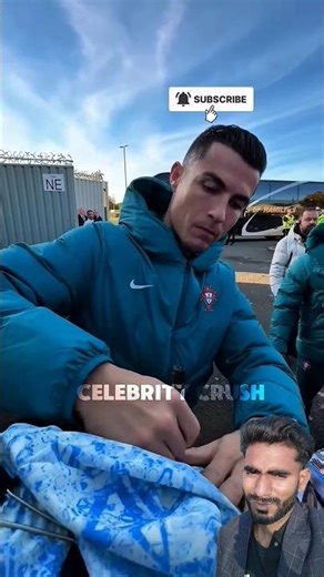 Ronaldo always happy fan autograph #ronaldo