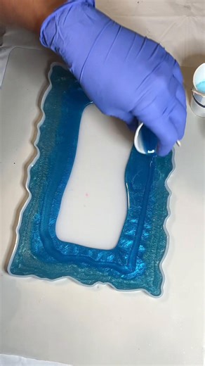 The blue tray. Kinda reminds me of the sky! 💙Have a great weekend! #epoxy #resinart #resin #fyp #resinpour