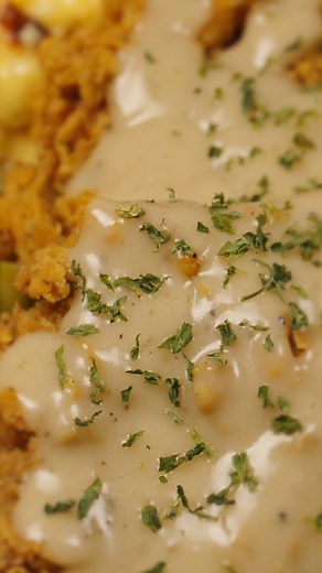 57K views · 1K reactions | Cinnamon swirls. Golden fried turkey. Two returning holiday traditions are back on the table where they belong. Beloved French toast and fried turkey with scratch-made pan gravy are bringing holiday memories back to the table. | Cracker Barrel Old Country Store | Facebook