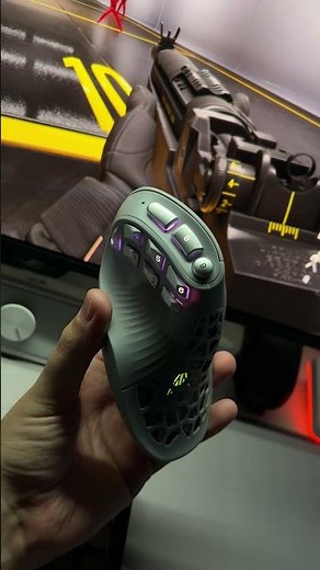 Gaming Mouse With More Features Than My Keyboard #gaming #tech #mouse