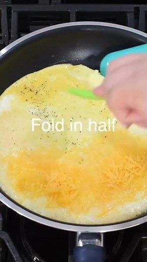 How to Make the Perfect Cheesy Omelette!