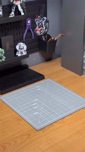 Electro on Instagram: "Painting gunpla . . . #fyp #viral #gundam #gunpla #gundamstagram #gundamcommunity #gunplacommunity #reels #gundambuilder #gunplabuilder #modelkit #bandai"