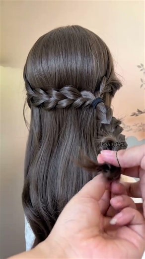 Flawless Daily Side Bun Braids Tutorial: Master the girlish hairstyle in 3 simple steps