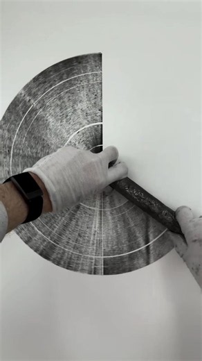 The Most Satisfying Graphite Drawing