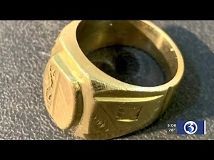 VIDEO: Estate stores dealing with rash of fake gold scams