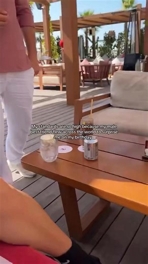 This gentleman is the maximum level friend zone. Don't be like this guy. Reaching levels of simping I didn't think were possible. He got friendzoned in multiple timezones. | whatever