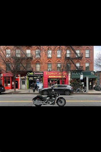 Animation Made with Python (code in description) #python #coding #pythonanimation