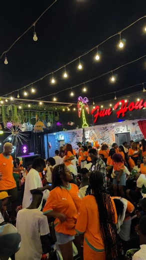 VILLAGE CAN AU @FUN HOUSE 🔥⚽️