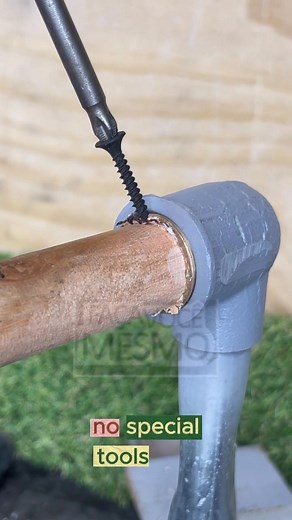 The right method to remove a broken thread from a fitting Loosen a stuck part without breaking everything #USDIY #QuickFix #BrokenThread | Creative Tips