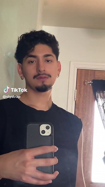 Literally cut the sleeves to the shirt and its so bad