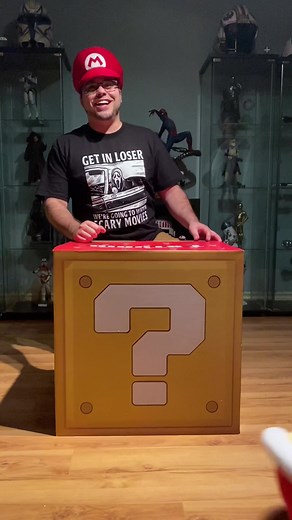 Super Mario bros Statue is in the house! Was super excited about this one. Amazing details and plenty of colours make this piece a must for all collectors of Mario. Made by Tstudio #mariobros #mario #statue #nintendo #nintendostatue #unboxing #collectibles #peaches #bowser #bowsersong #nintendoworld #Star
