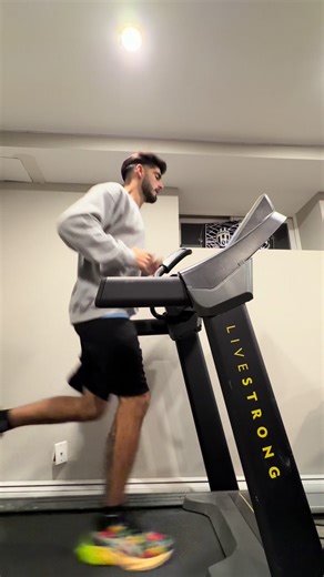 Day 16 of running the date in 2026 Had a long day so ran on the treadmill since it was a late day for me. Still got the distance in💪🏼🏃🏽 #running #run #asics #treadmill #runningcommunity