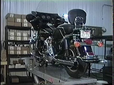 Harley-Davidson FLH (2008) Voyager Trike Kit Installation