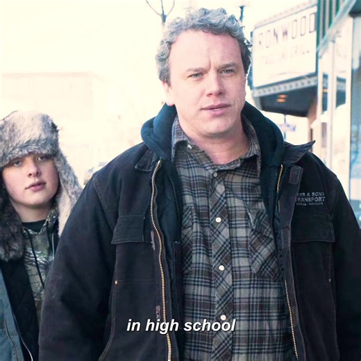Fargo Season 1, Episode 1: When an honest man meets the school bully who used to bully him frequently. Lester, who has always been cowardly and incompetent, is complained about by his wife and despised by his family. Even when walking on the street, he would be bullied by the school bully. But when he meets a devil - like hitman, everything changes. In just two days, four lives are lost in the small town. #Fargo# Highly recommended drama