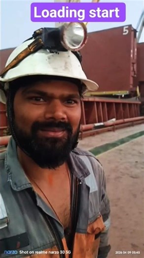 Loading start:Oman to Mumbai 🚢🚢🌊#shortsfeed #marineservices #ytshortsindia #ship #cargoship