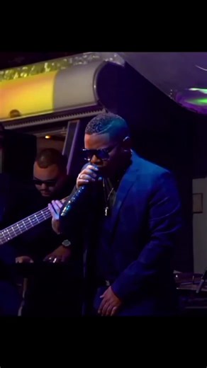 Duele Optimo: Bachata Que Toca el Corazón