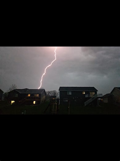 5X Lightning Strikes in Same Minnesota Location | Samsung S24 Slow Motion
