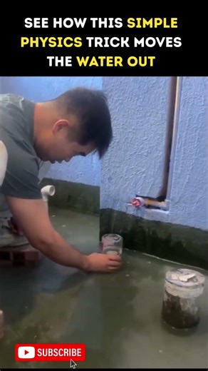 SEE HOW THIS SIMPLE PHYSICS TRICK MOVES THE WATER OUT #physics #fluidmechanics #physicsshorts #vcan