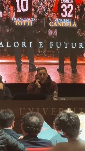 Totti parla chiaro su Pellegrini e manda un messaggio alla Roma