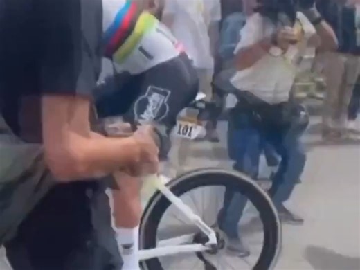 how mvdp gets on a bike