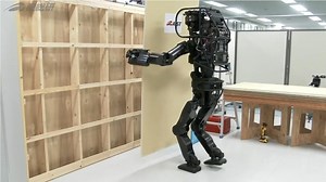 Japan Created a Robot That Can Install Drywall