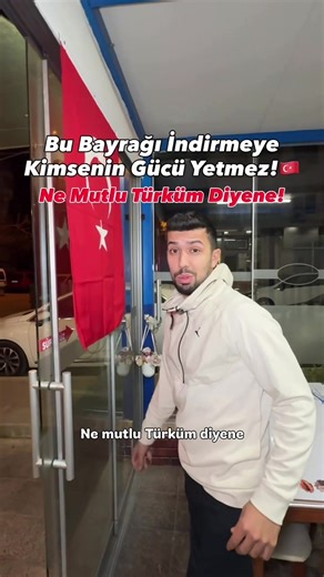 Bayrağımızı İndirmeye Kimsenin Gücü Yetmez!