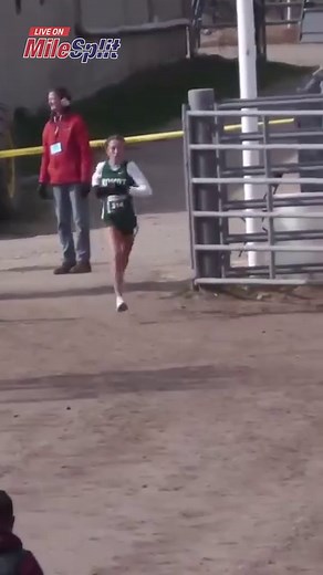 Niwot sophomore Addison Ritzenhein sets a new Colorado 4A state meet record, winning the girls title in 17:08 for 5k! | MileSplit