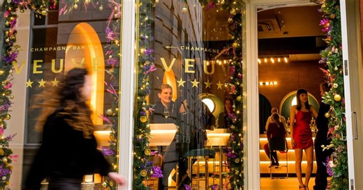 Aldi stuns drinkers with award-winning bubbly at pop-up Champagne bar