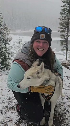Thermoregulating Merino Wool Socks for Winter Hikes