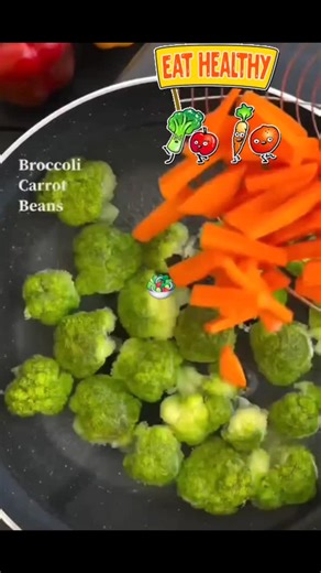 Dietitian Payel Das on Instagram: "High protein sauteed vegetables 😋😋 Eat the rainbow! 🌈 This high-protein, fiber-loaded sautéed veggie bowl is my go-to for healthy and delicious weight loss meals. It's quick, easy, and keeps me full without the guilt. This recipe focuses on vibrant, fiber-rich vegetables and plant protein, seasoned simply for maximum flavor without excess calories 😋 . Instead of panner you can add some amount of chicken in it. For customized diet plan do whatsapp or call.. 